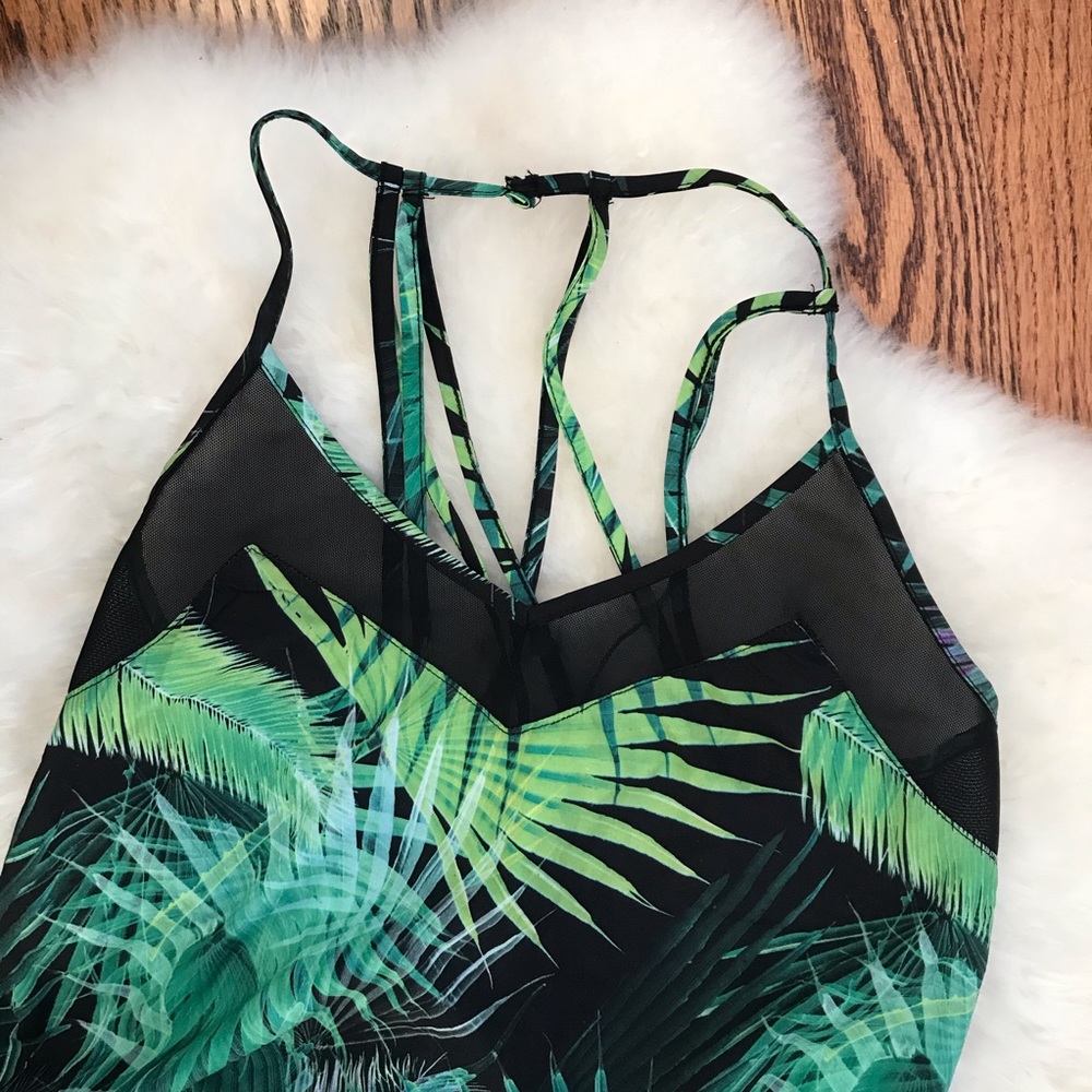 🌴 FABLETICS romper - Picture 10 of 12